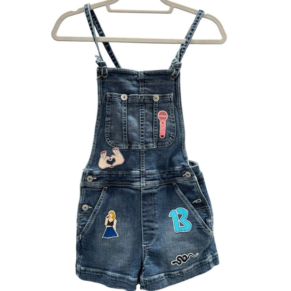 American Eagle High Rise Super Stretch Jean Short Overalls Music Patches S. 2